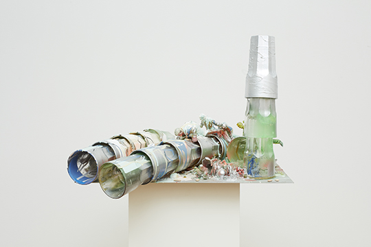 A sculpture by Isa Genzken titled 'Empire/Vampire III, 16"'